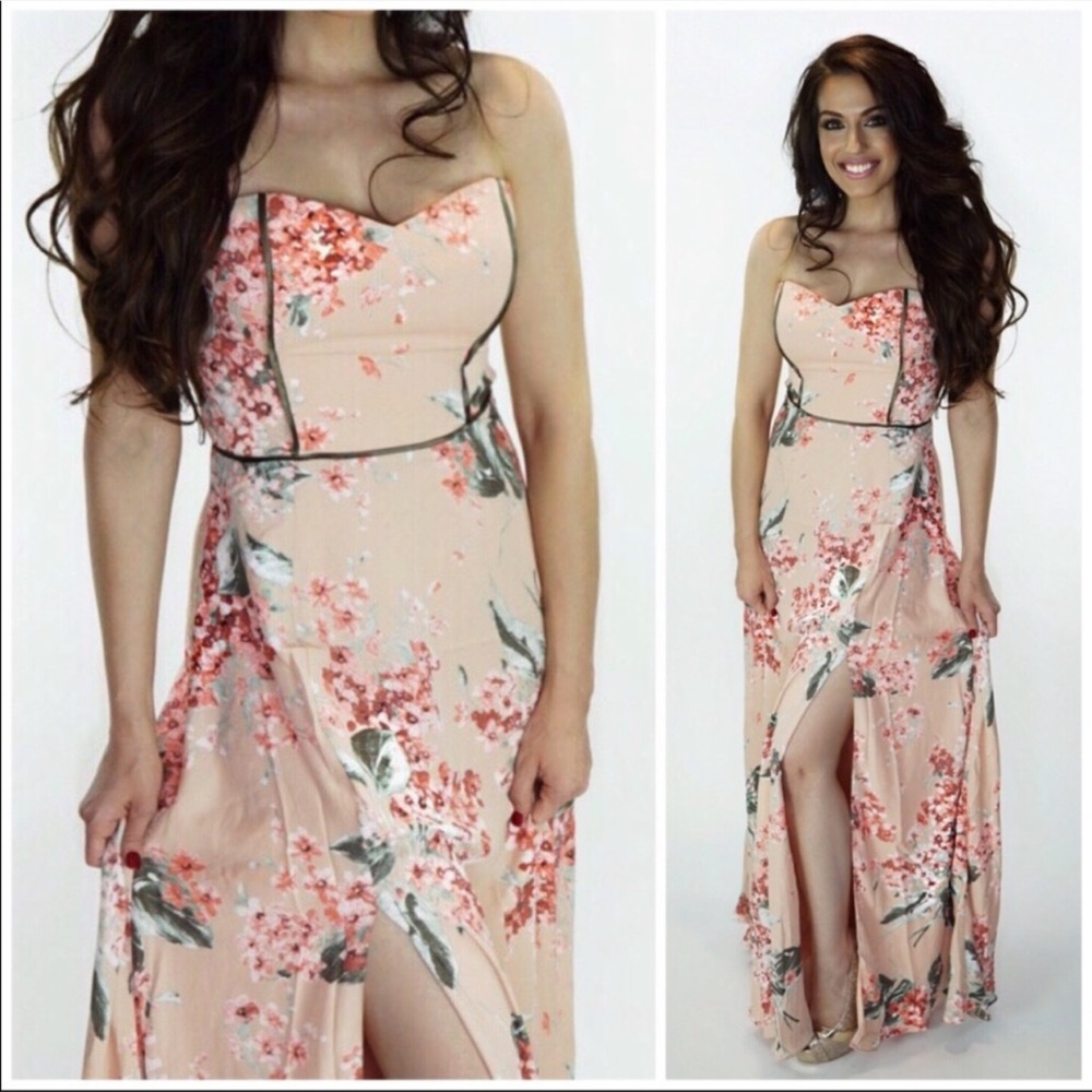 New Gorgeous Blush Floral Maxi Dress With Side Slit - Picture 6 of 10